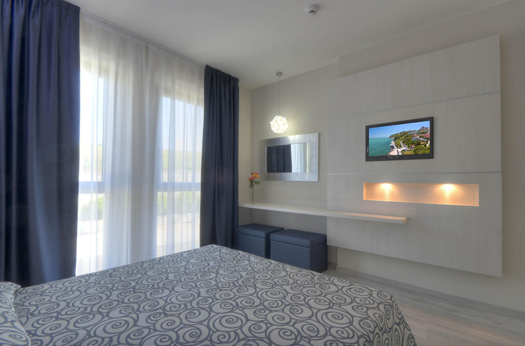 La Perla Hotel Camerano Room photo